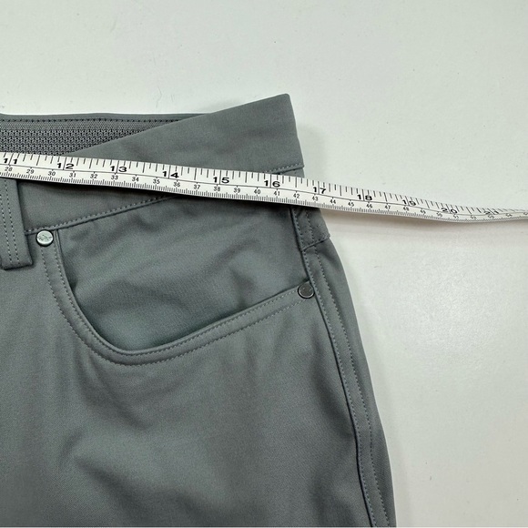 NWOT Greg Norman Gray Golf Pants Men’s 32x32 Elastic Waist Snap Close Stretch - Picture 6 of 9
